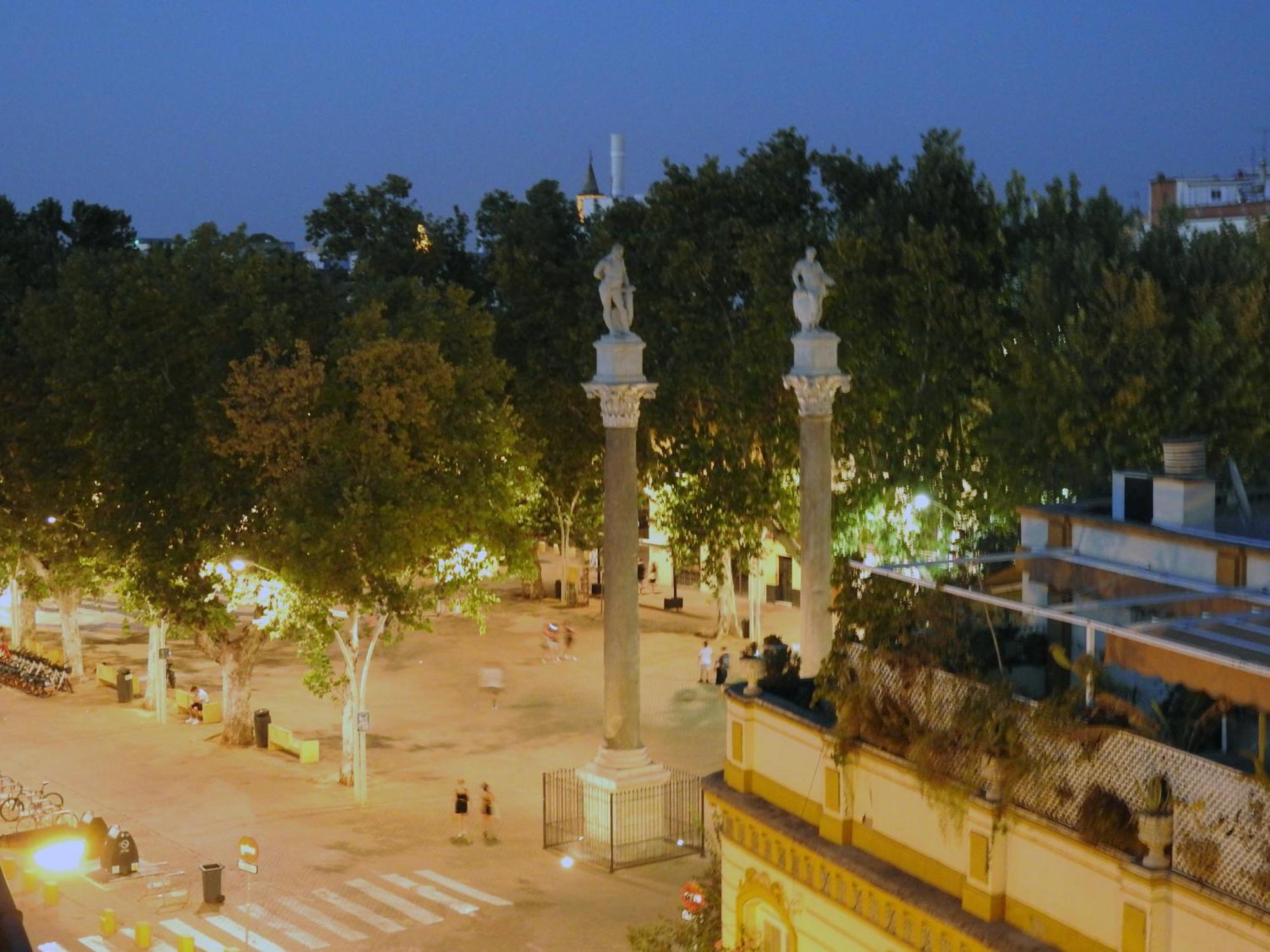 Apartamento En Sevilla Centro Con Vistas A La Plaza Alameda De Hercules - Hasta 7 Personas Экстерьер фото