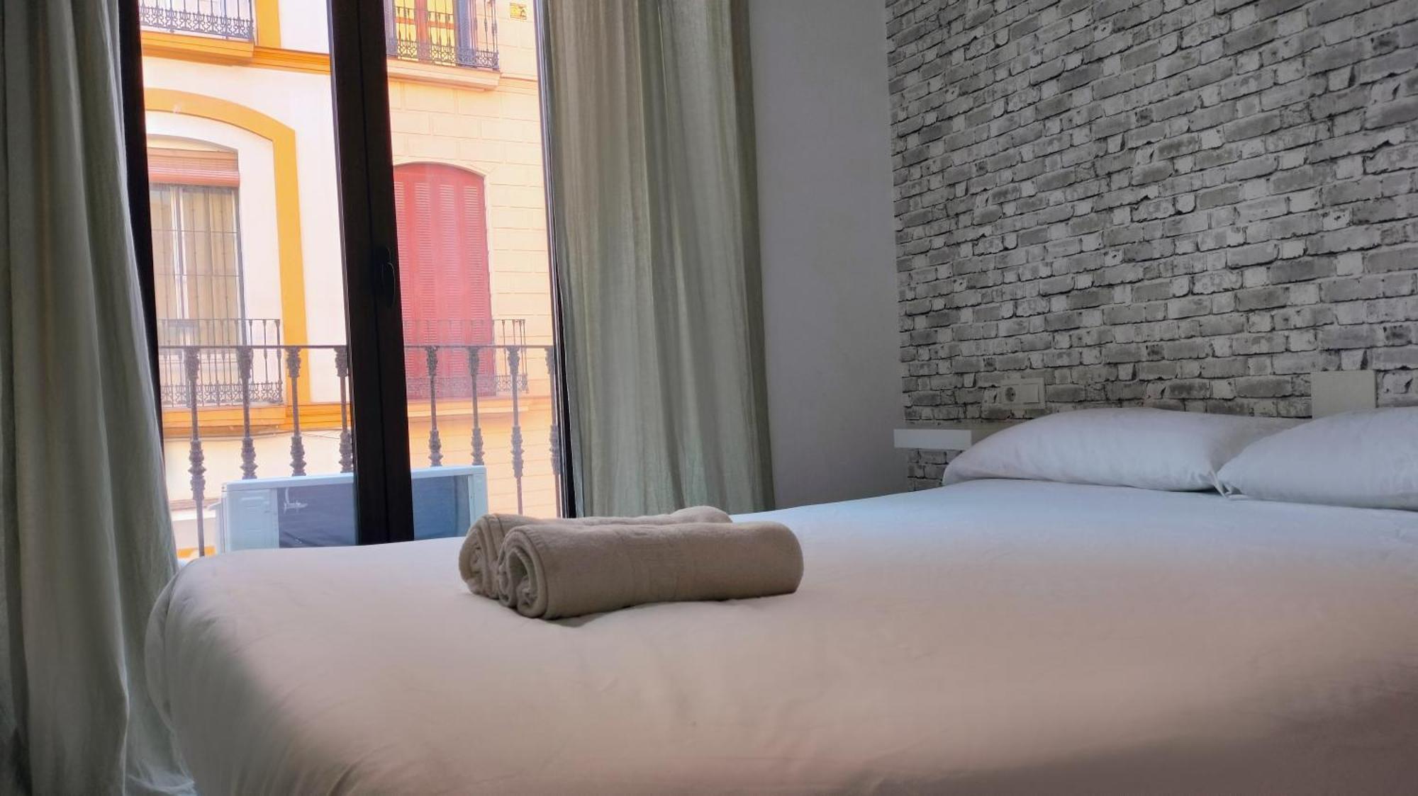 Apartamento En Sevilla Centro Con Vistas A La Plaza Alameda De Hercules - Hasta 7 Personas Экстерьер фото